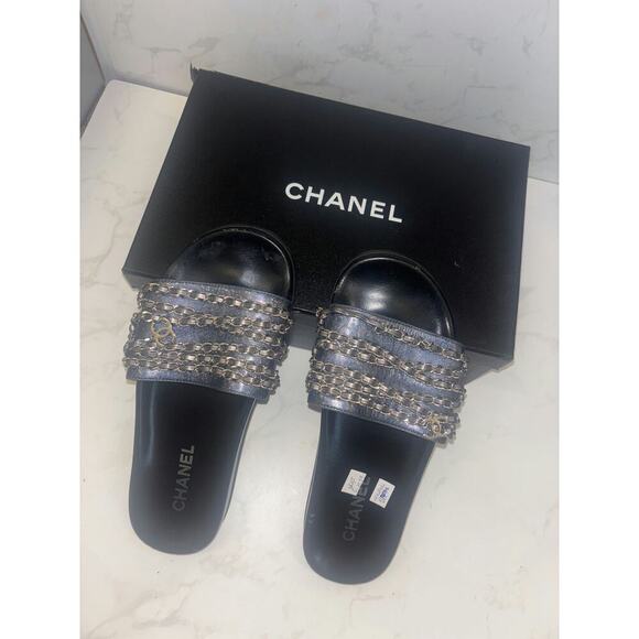 Chanel Chain Detail Slide Sandals - Picture 4 of 5